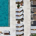 Sabatic Hotel, Autograph Collection 4*