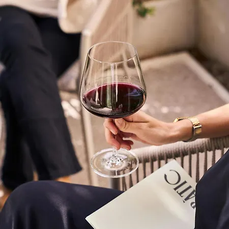 Sabatic Hotel, Autograph Collection 시체스