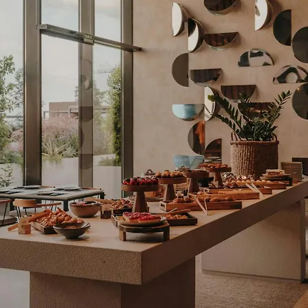 Sabatic Hotel, Autograph Collection 호텔 시체스